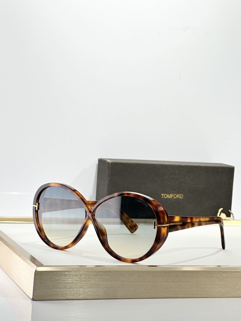 TOM FORD
